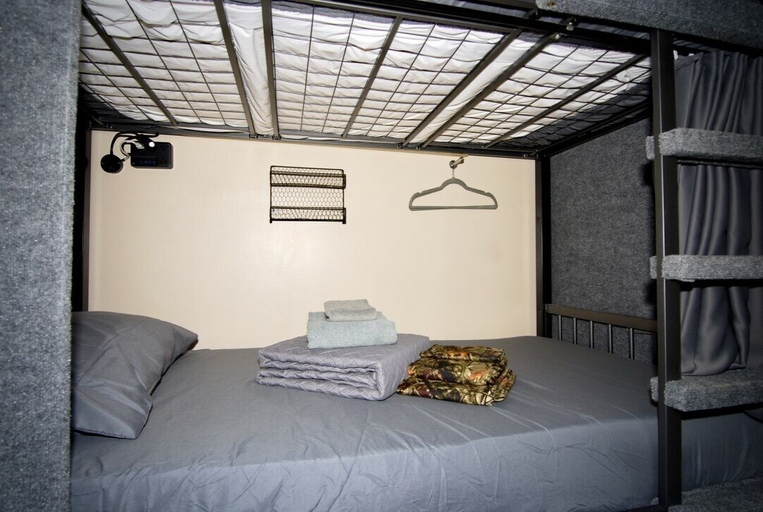 Bedroom 4, Sheridan Hostel, Broward