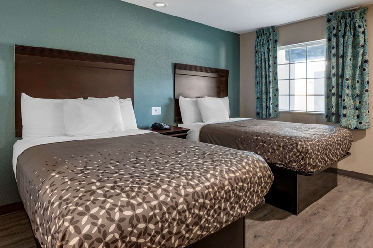 Bedroom 3, Rodeway Inn Caldwell, Burleson