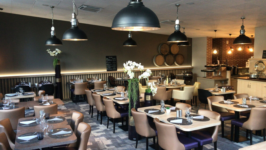 Food & Drinks 4, Residhome Aparthotel Paris Evry, Essonne