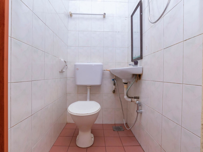 Bathroom 5, Fully Hotel Johor Jaya, Johor Bahru