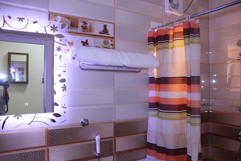 Bathroom 3, Sama Sohar Hotel Apartment, Sohar