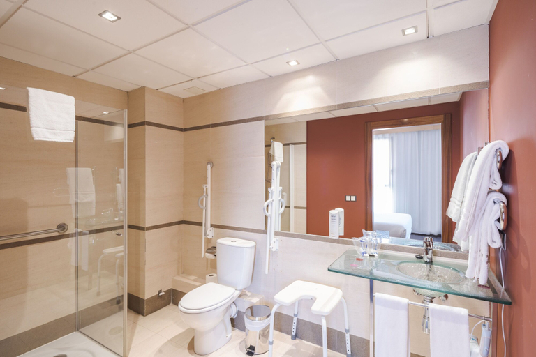 Bathroom 4, Hotel Rice Bulevar, Burgos