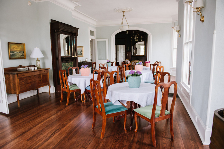 Food & Drinks 5, Carr Mansion, Galveston