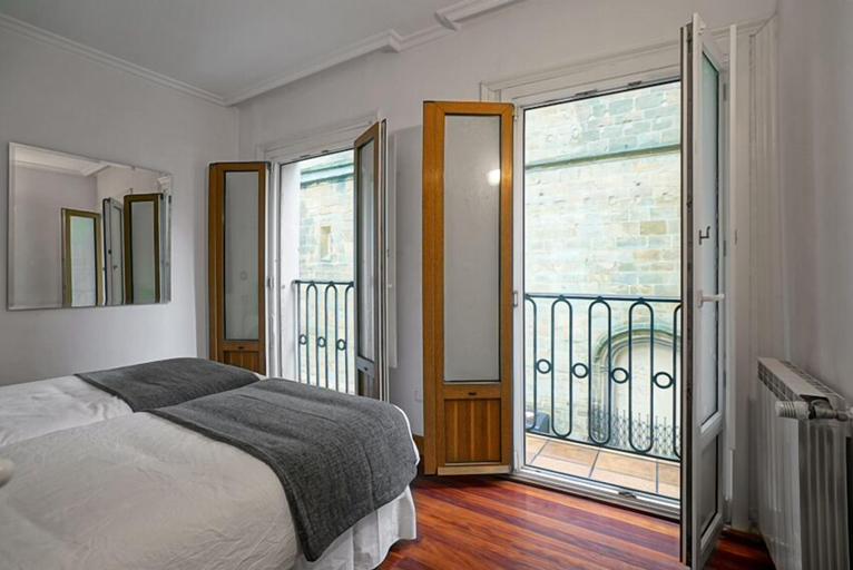 Bedroom 3, SanSebastianForYou San Telmo Apartment, Guipúzcoa