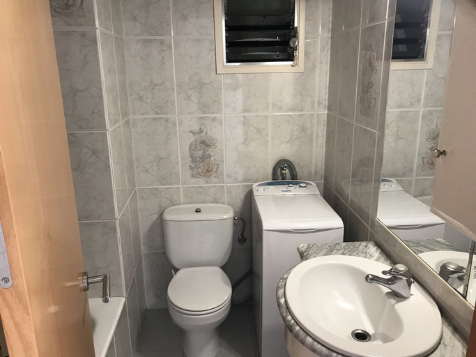 Bathroom, Apartamento Elypalace 8-6, Girona