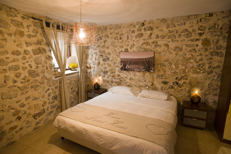 Bedroom 3, Hostal Dios Esta Bien, Castellón