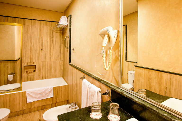 Bathroom 4, Hôtel Les Saisons, Casablanca