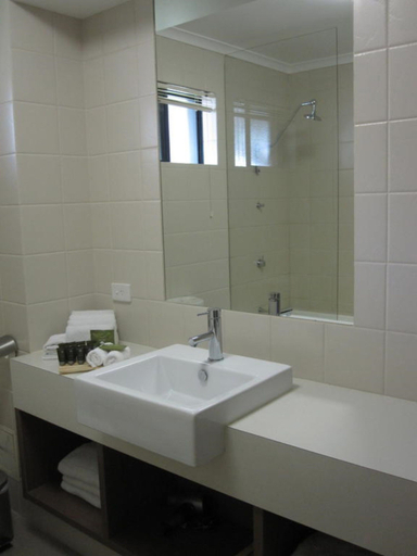 Bathroom 4, Margarets in Town Apartments, Augusta-Margaret River
