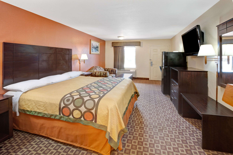 Bedroom 3, Super 8 by Wyndham Mont Belvieu/Baytown East, Chambers