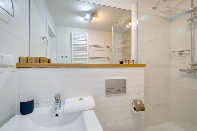 Bathroom 4, Happy Stay Old Town Tartaczna St 210 A, Gdańsk City