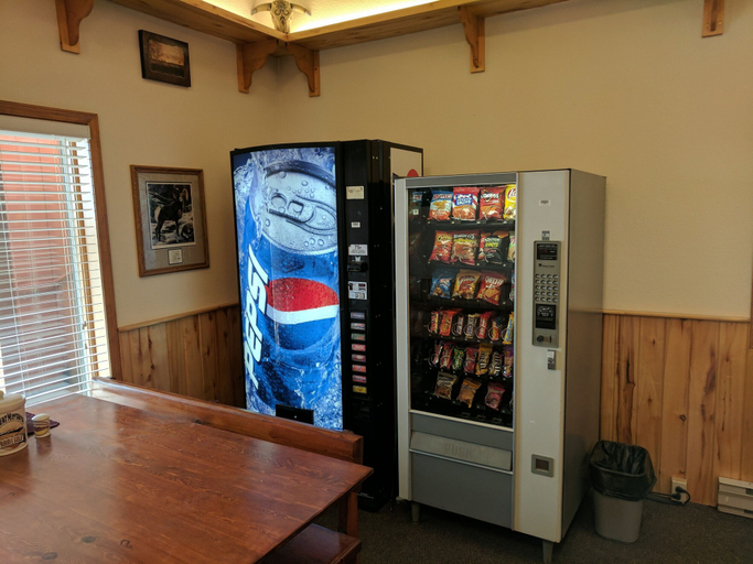 Food & Drinks 5, Travelodge by Wyndham Three Forks, Broadwater