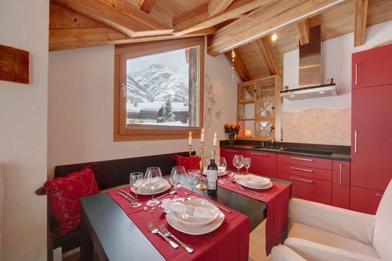 Others 4, Chalet Alpoase, Visp