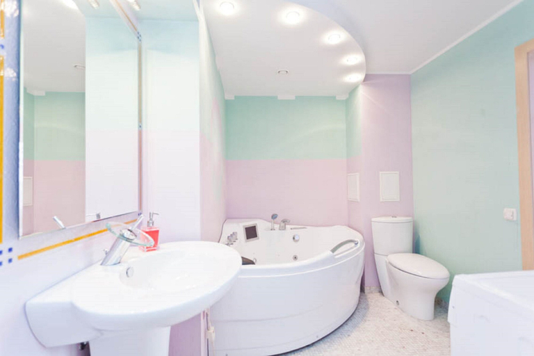Bathroom 2, LUXKV Apartment on Bibliotechnaya, Central