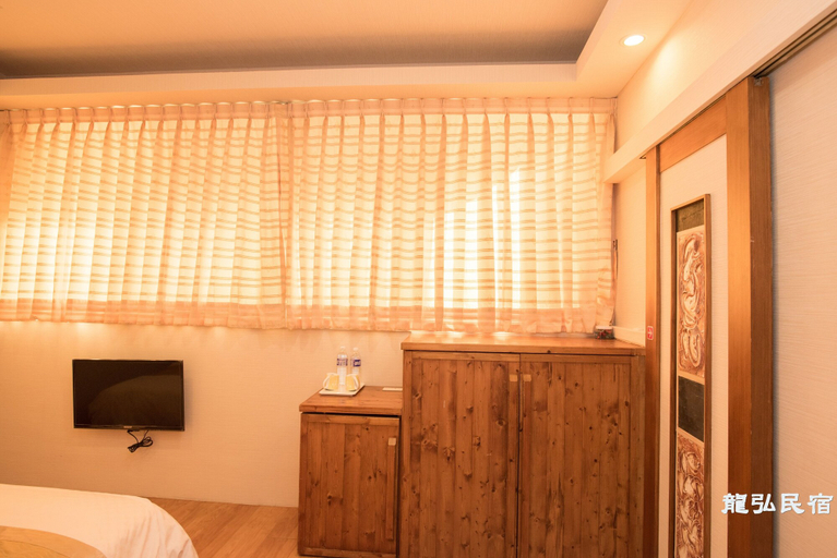Others 5, Long Hong B&B, Penghu