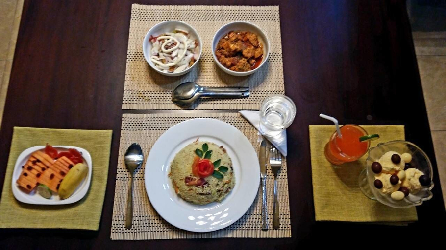 Food & Drinks 5, Villa Tulip Garden, N. Palatha East