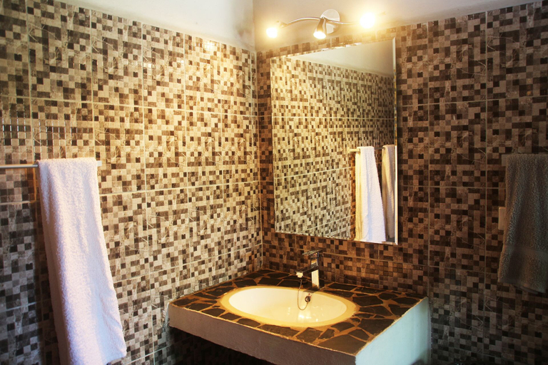 Bathroom 4, Bungalows Des Tropiques, Diana