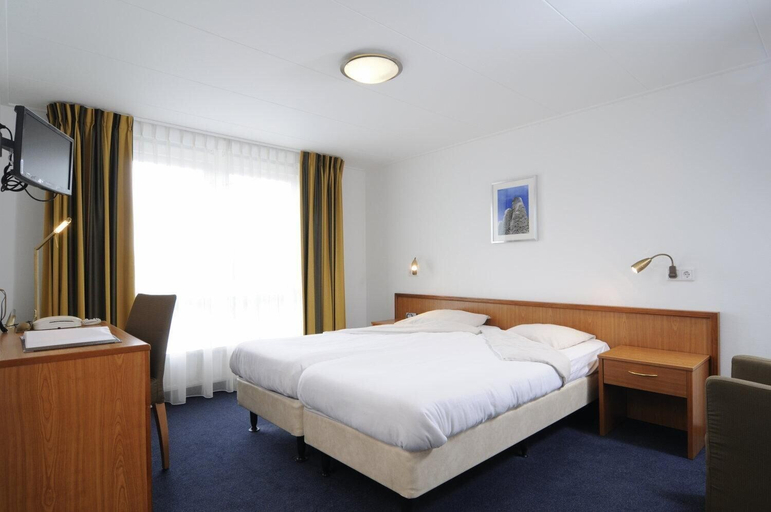 Bedroom 2, Hotel De Burg, Veere