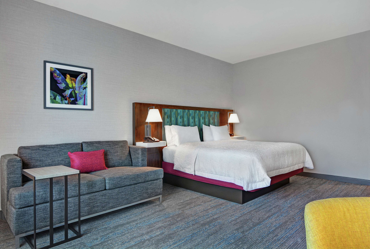Bedroom 3, Hampton Inn & Suites Middleburg, Clay