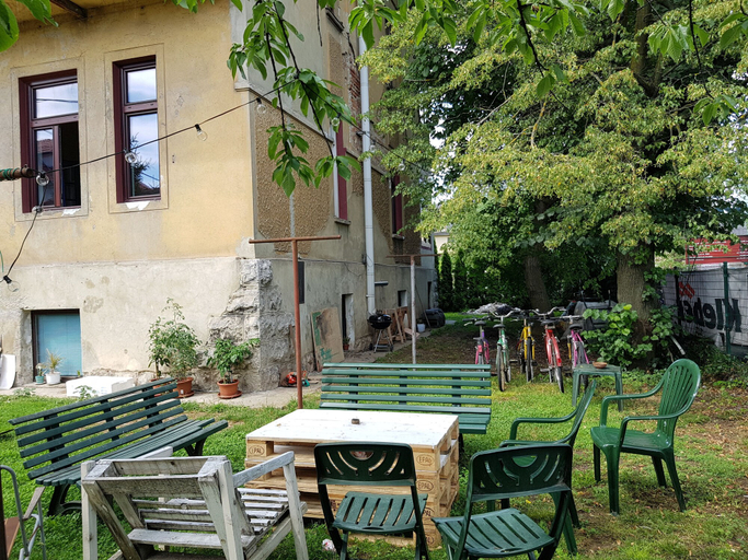 Food & Drinks, Villa Coola, Ljubljana
