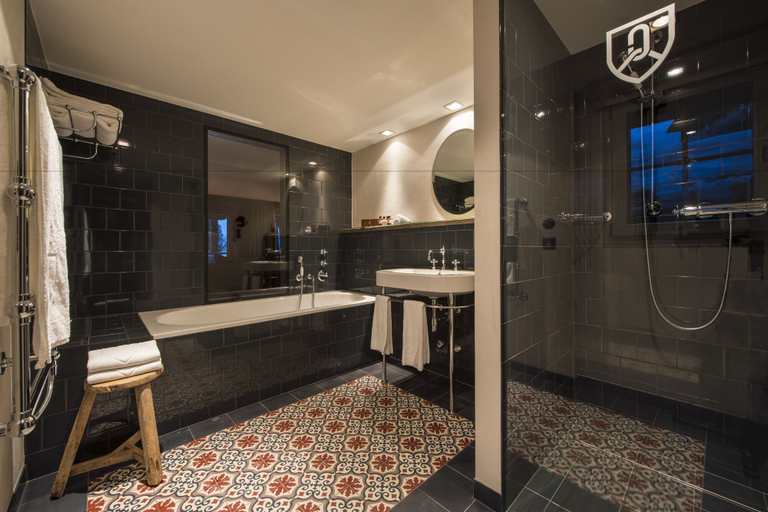 Bathroom 5, La Cordée des Alpes, Entremont