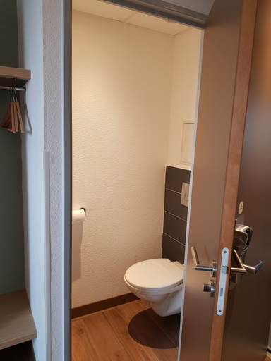 Bathroom 3, B&B HOTEL Béthune Bruay-la-Buissière, Pas-de-Calais