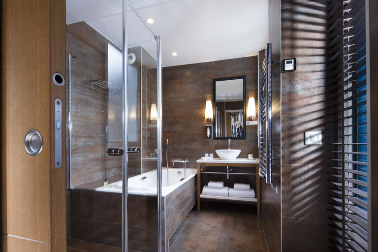 Bathroom 4, Hotel Le Six, Paris
