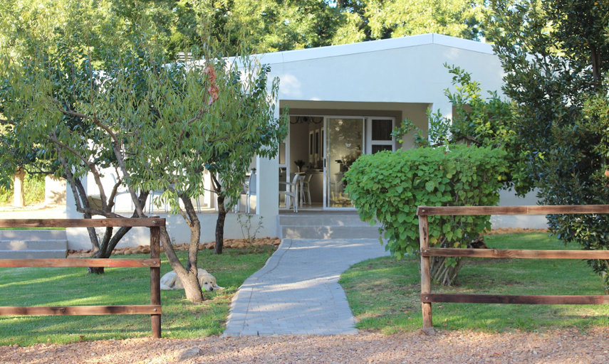 Exterior & Views 2, Paarl Nuwerus Lodge, Cape Winelands