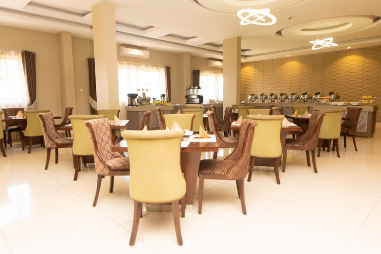 Food & Drinks 5, Crossroads Hotel Blantyre, Blantyre City