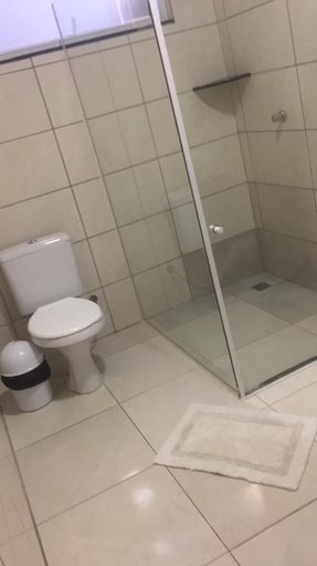 Bathroom 3, Hotel Descanso, Descanso