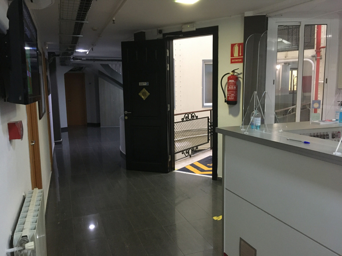 Others 4, Hostal Levante, Barcelona