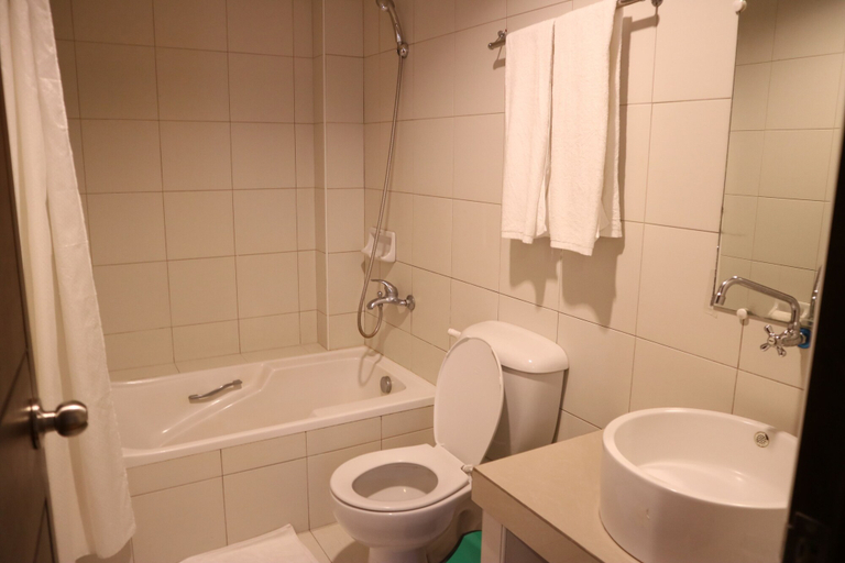 Bathroom, Casa Palmeras Hotel, San Pablo City