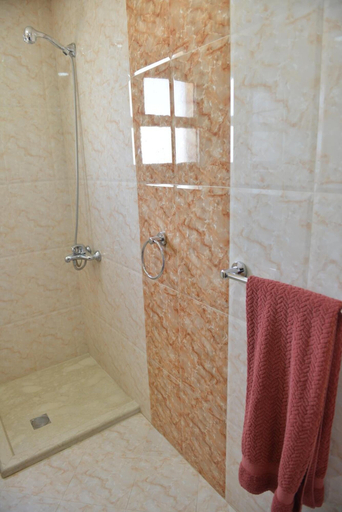 Bathroom 5, Benayat Khalifa For serviced Apartments, Al Jubail