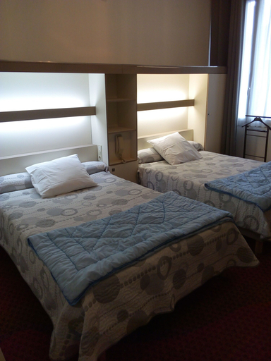 Bedroom 3, Hotel Du Gave, Hautes-Pyrénées