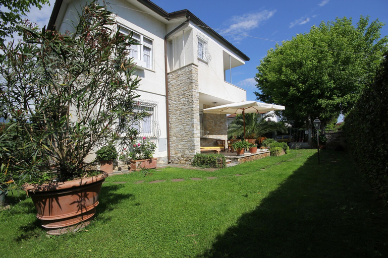 B&B Ortensia, Lucca