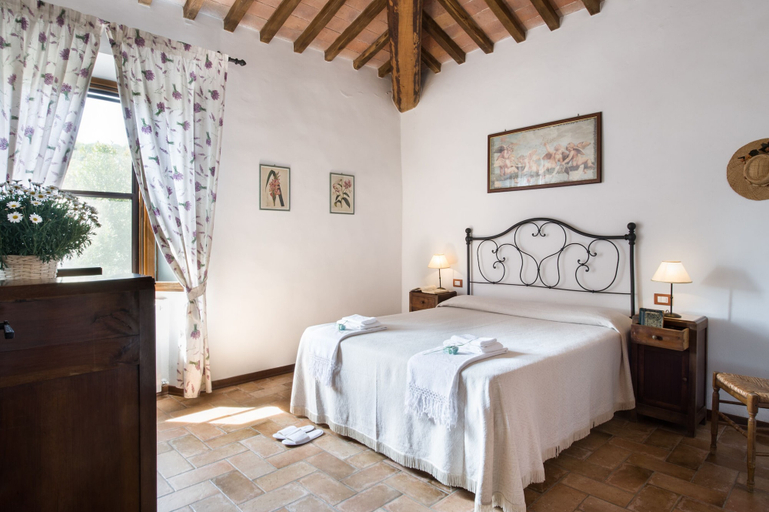 Bedroom 2, I Pianelli, Siena