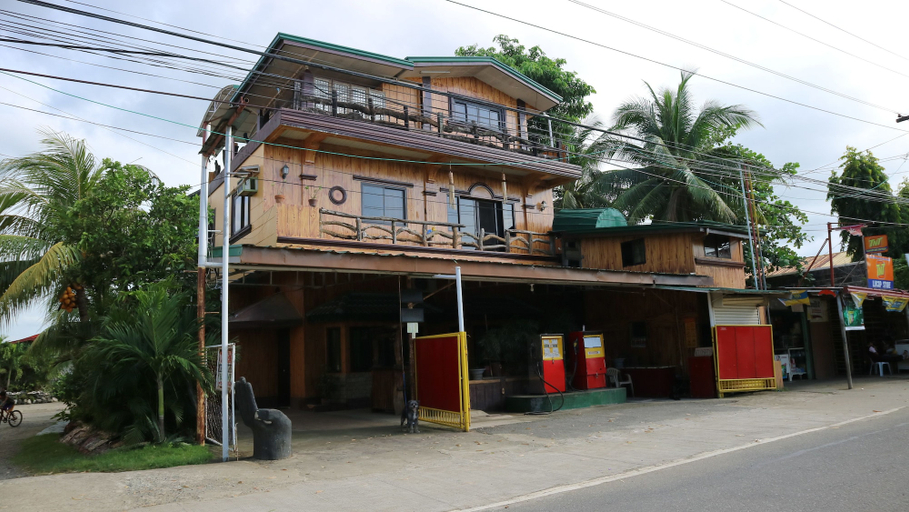Exterior & Views, Hundred Isles' Room Rentals and Transient House, Alaminos City