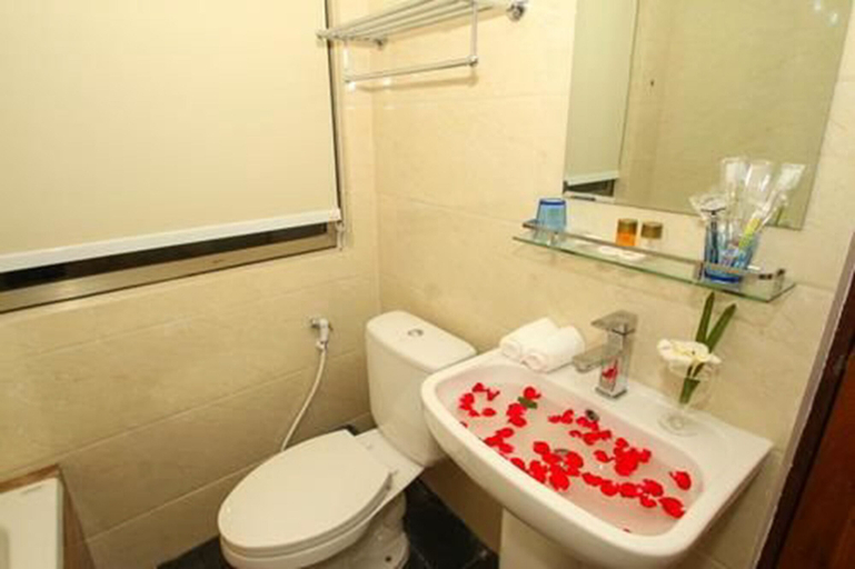 Bathroom 4, Gemsy Hotel, Yangon