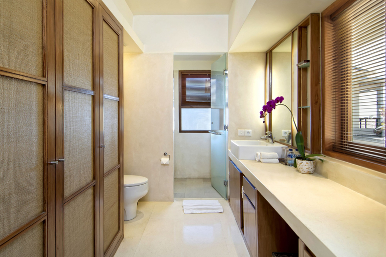 Bathroom, Villa Champa, Badung