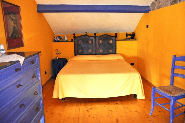 Bedroom 3, Agriturismo Ca' dei Conti, Imperia