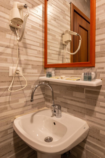 Bathroom 5, Unique Guesthouse, Rome