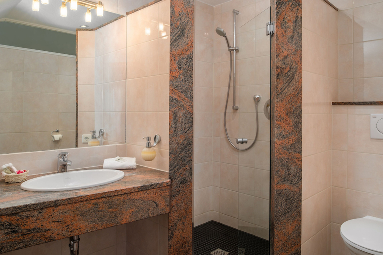 Bathroom 4, Hetzel Hotel Stuttgart, Stuttgart