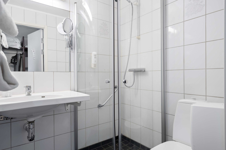 Bathroom 5, Best Western Hotell Ljungby, Ljungby