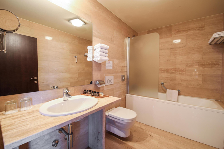 Bathroom 4, Hotel Evropa Celje, Celje