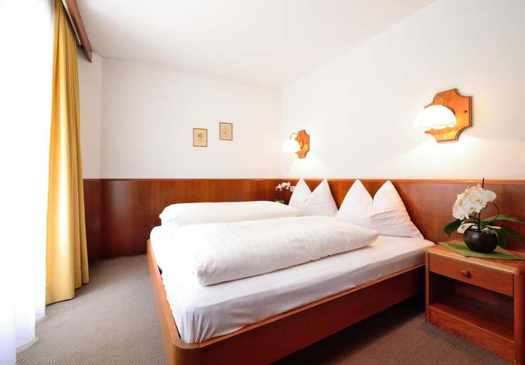 Bedroom 2, Residence Bacher, Bolzano