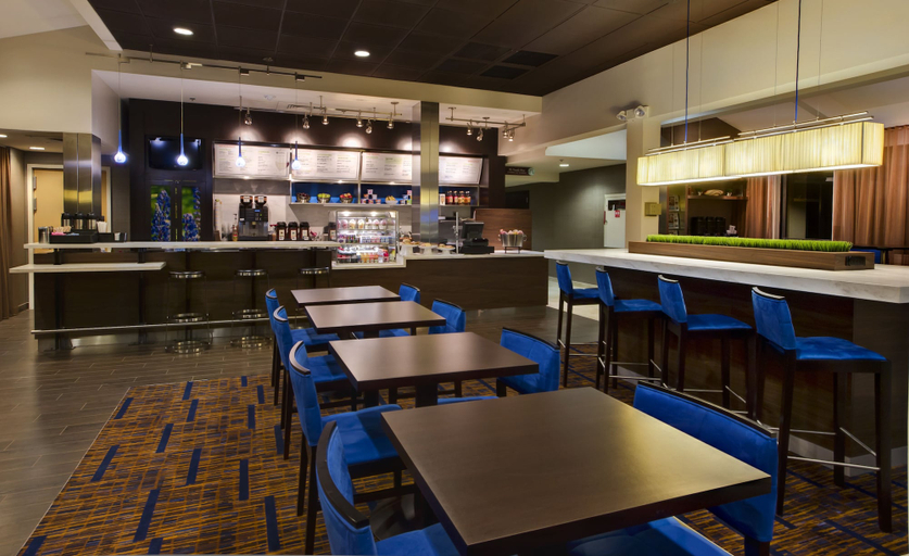 Food & Drinks 5, Heritage Place Houston Brookhollow, Houston
