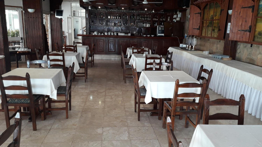 Food & Drinks 5, Boronia Hotel Apartments, Larnaca