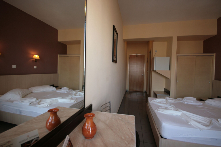 Bedroom 3, Dimitris Paritsa Hotel, South Aegean