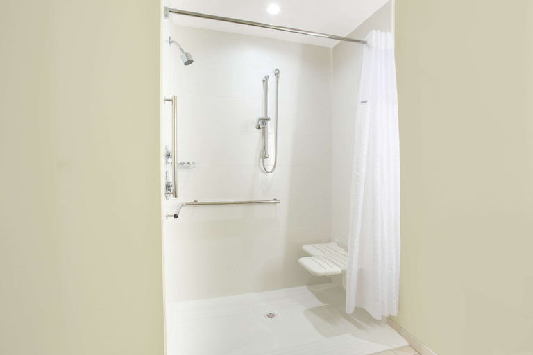 Bathroom 4, Wingate by Wyndham Page Lake Powell, Coconino