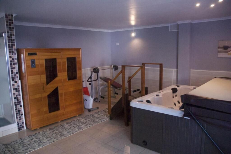 Bathroom 4, Le Clos des Cedres b&b, Charente