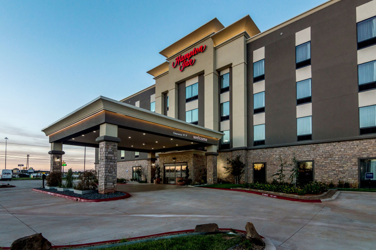 Exterior & Views 2, Hampton Inn Oklahoma City Northeast, Oklahoma